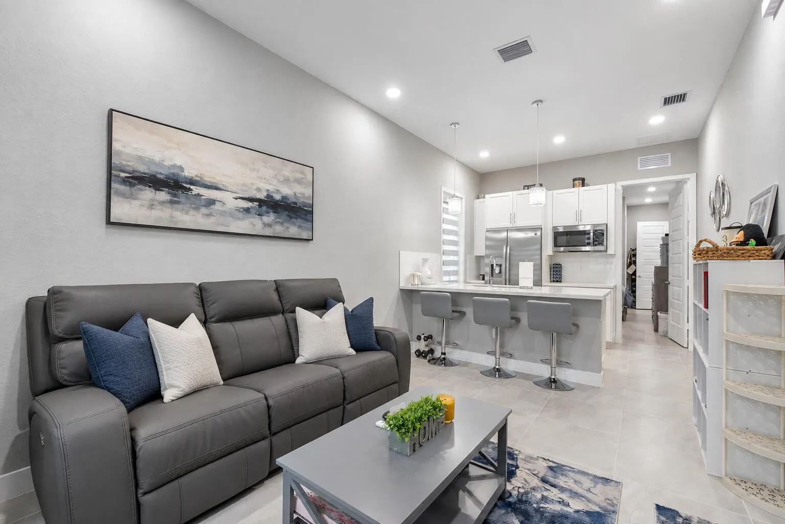 10733 AQUA Court
