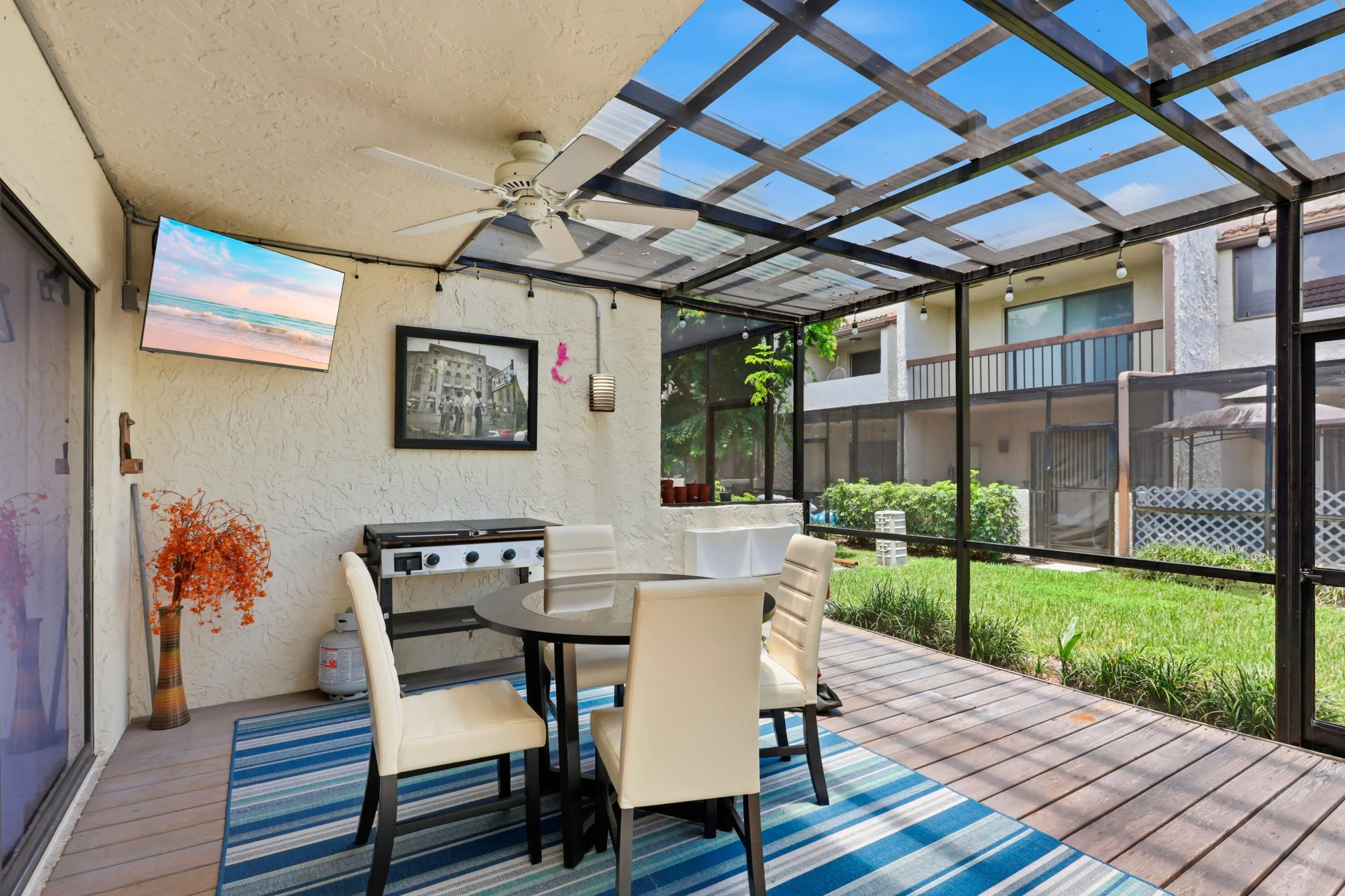 721 SE 1st Way #C11
