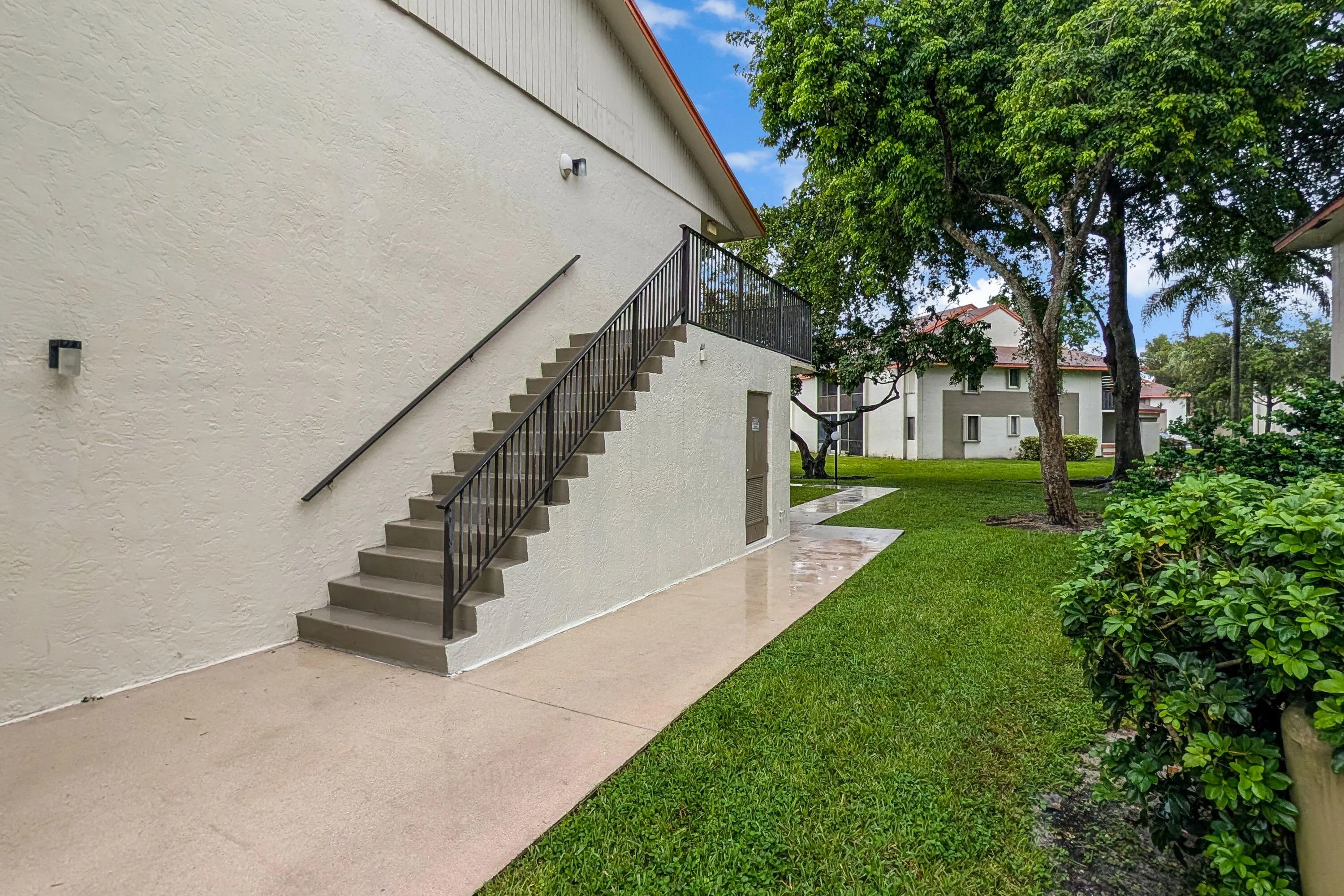 5486 COURTYARD Drive #5486