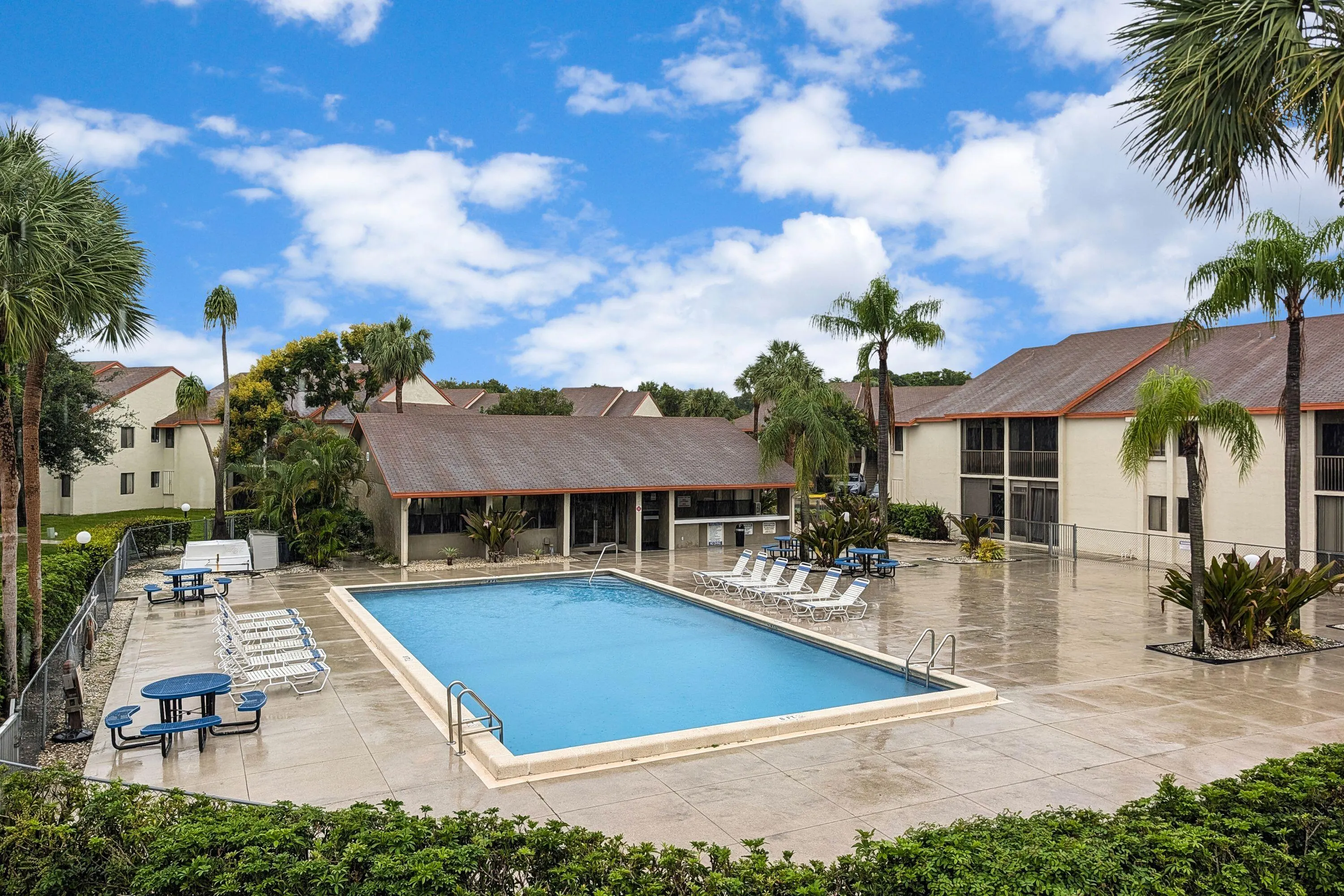 5486 COURTYARD Drive #5486