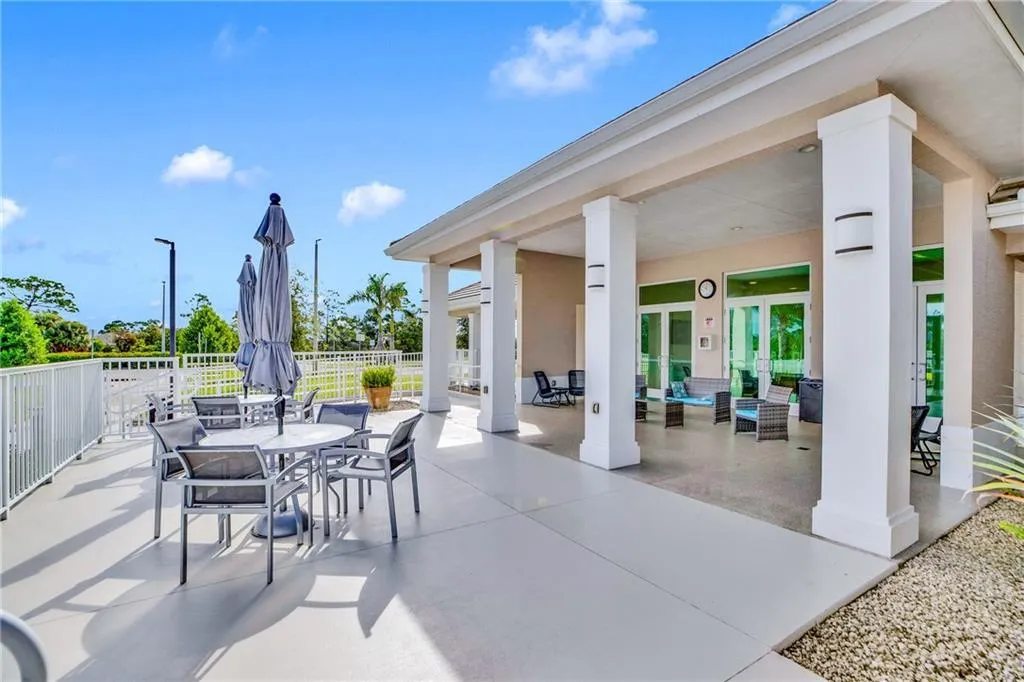 6722 Rumine Circle