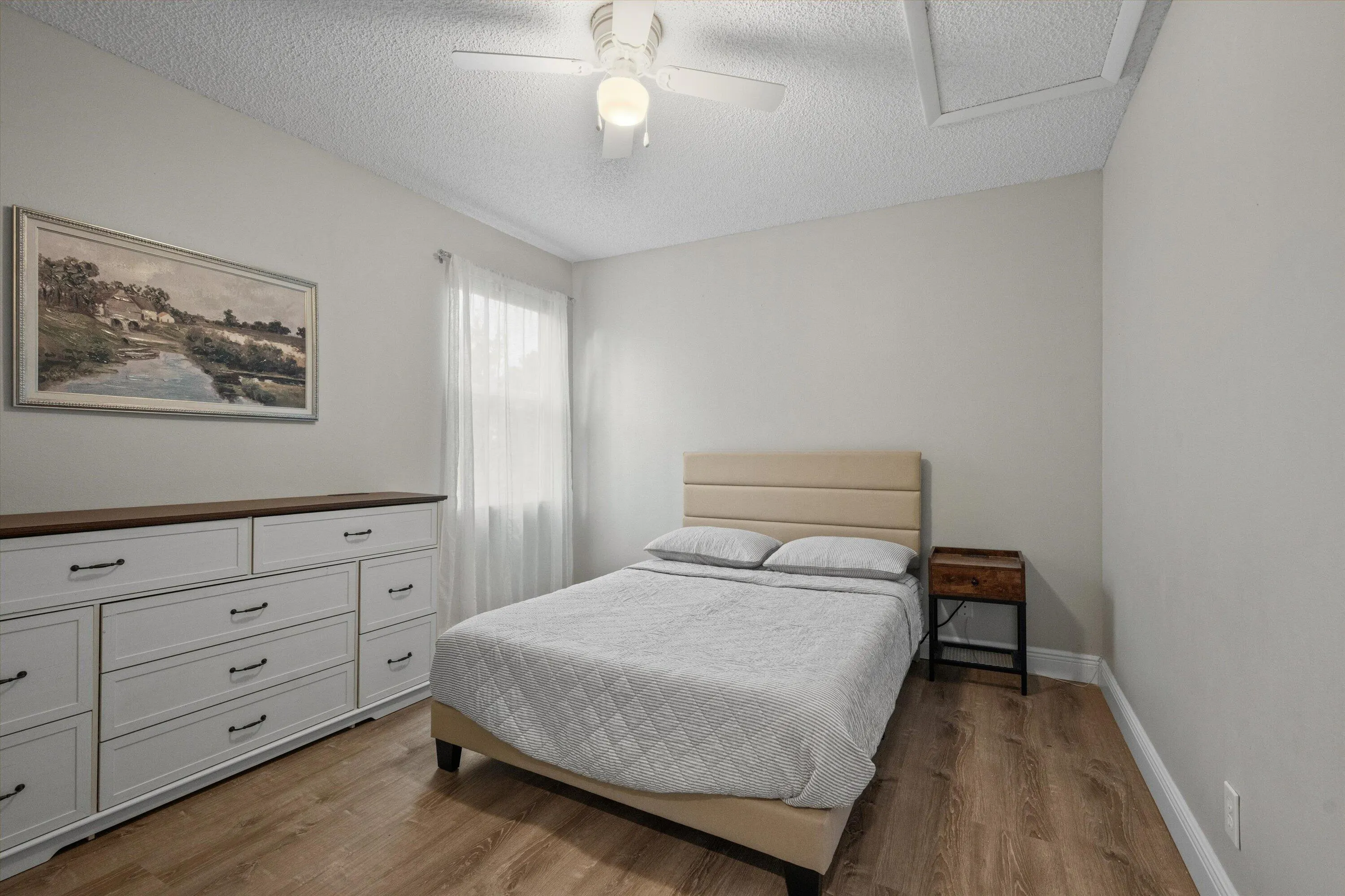 1610 LAKEFIELD NORTH Court
