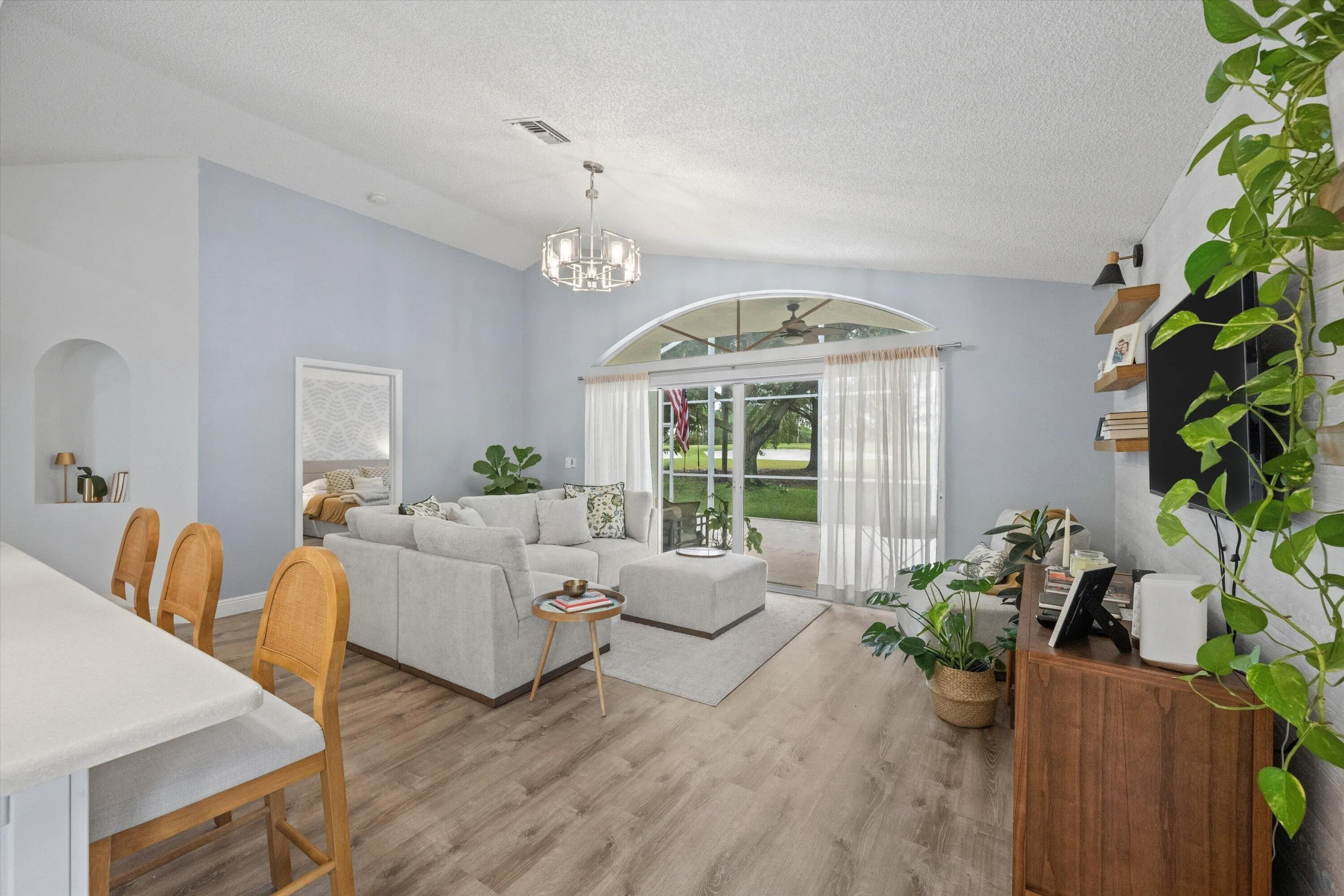 1610 LAKEFIELD NORTH Court