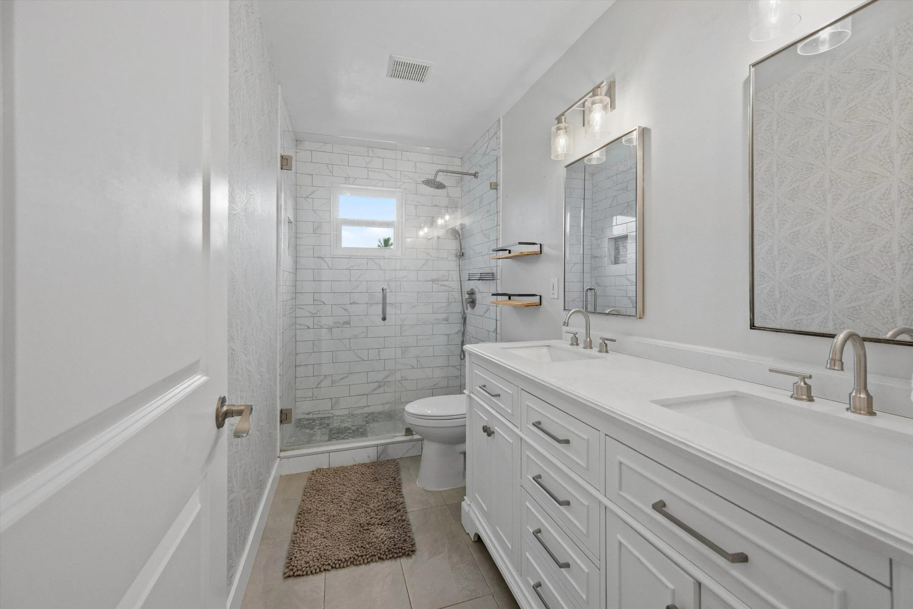 1610 LAKEFIELD NORTH Court