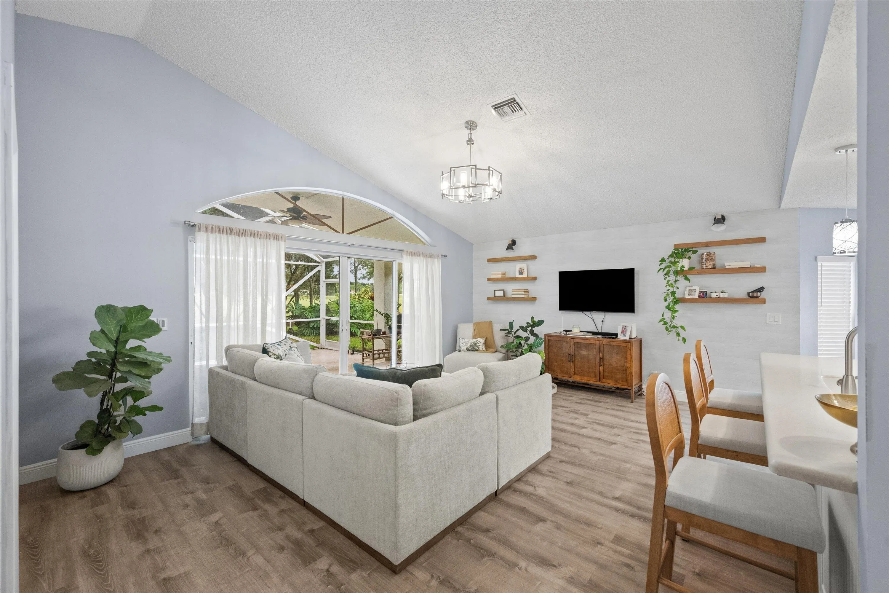 1610 LAKEFIELD NORTH Court