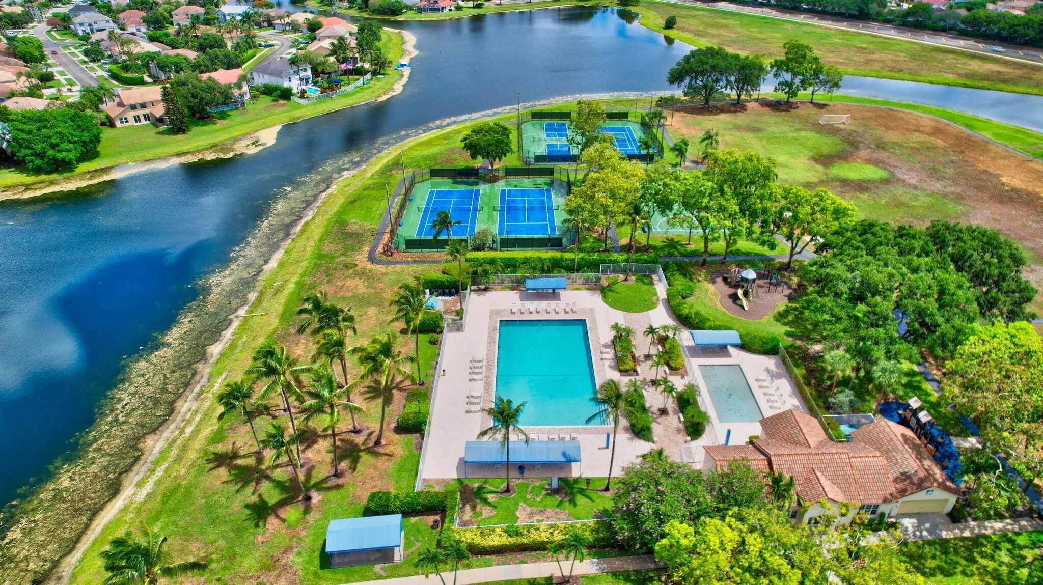 7823 SPRINGFIELD LAKE Drive