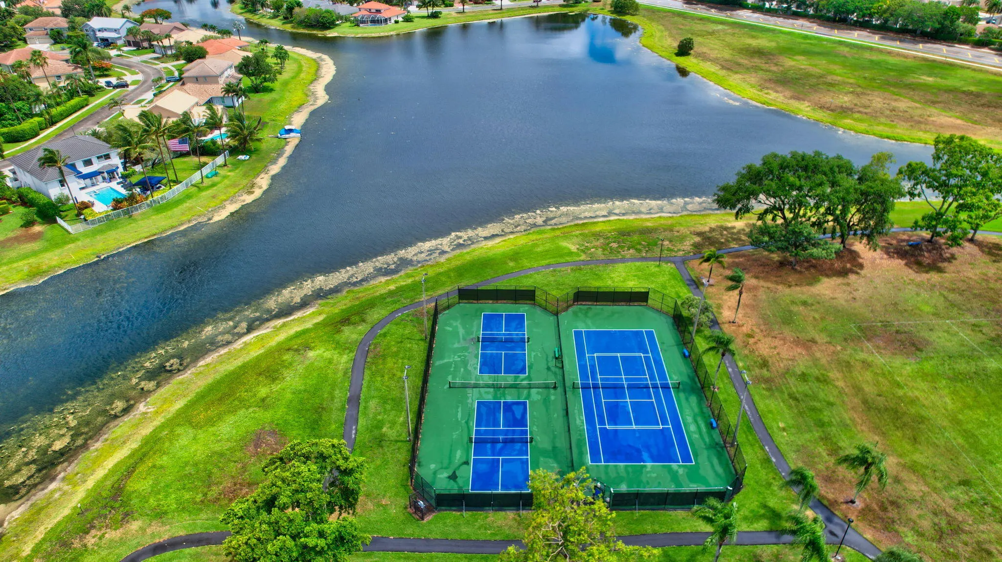 7823 SPRINGFIELD LAKE Drive