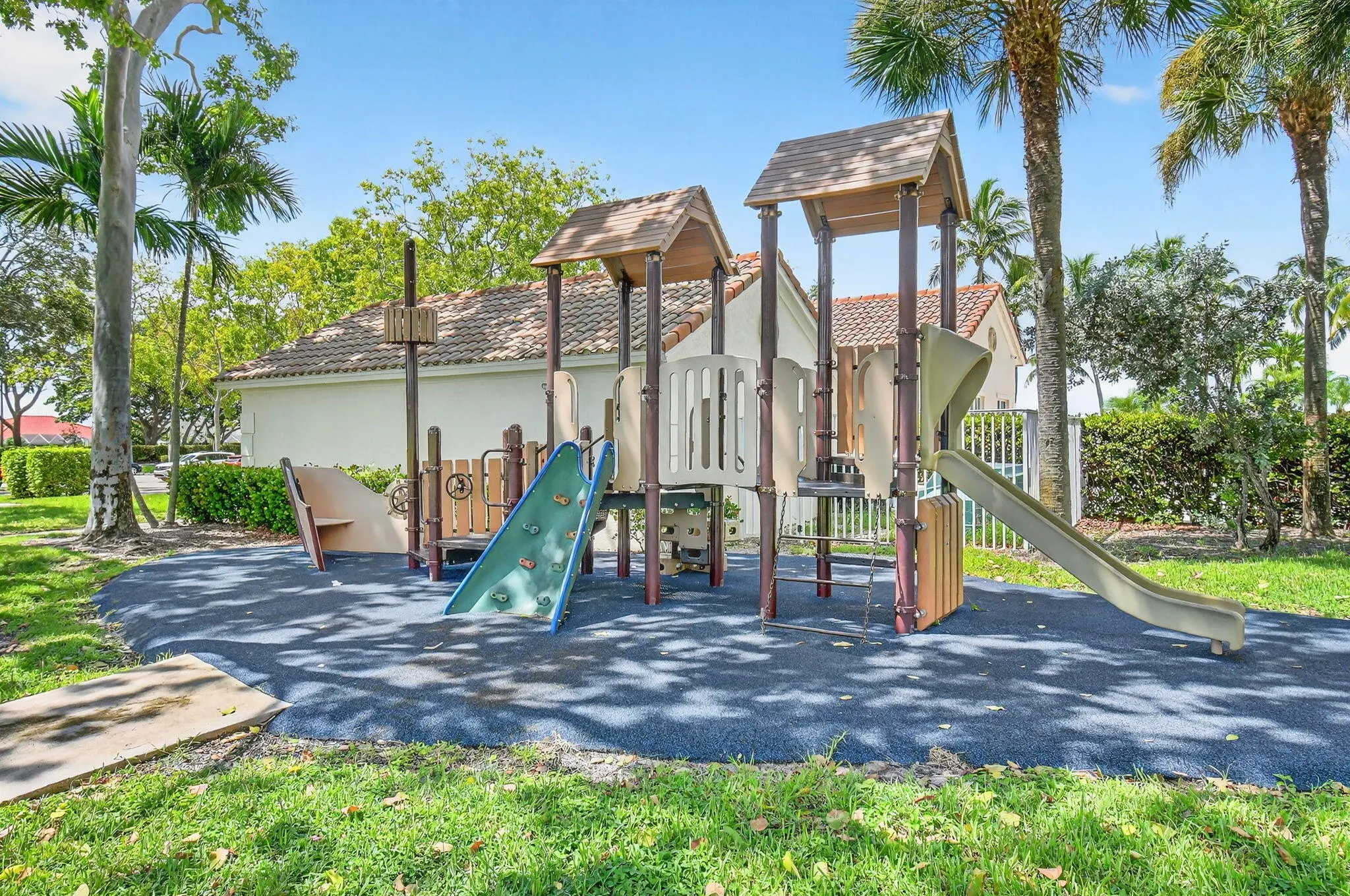 7823 SPRINGFIELD LAKE Drive