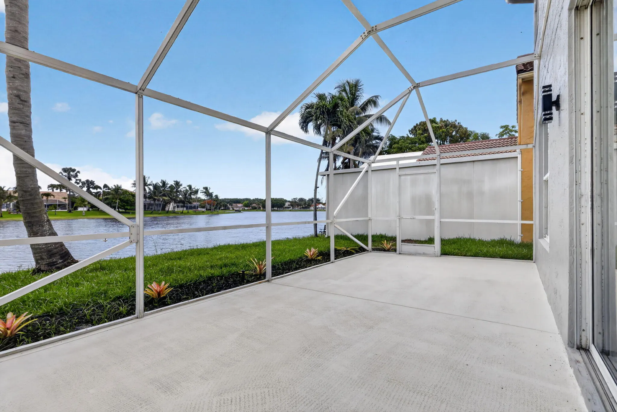 7823 SPRINGFIELD LAKE Drive