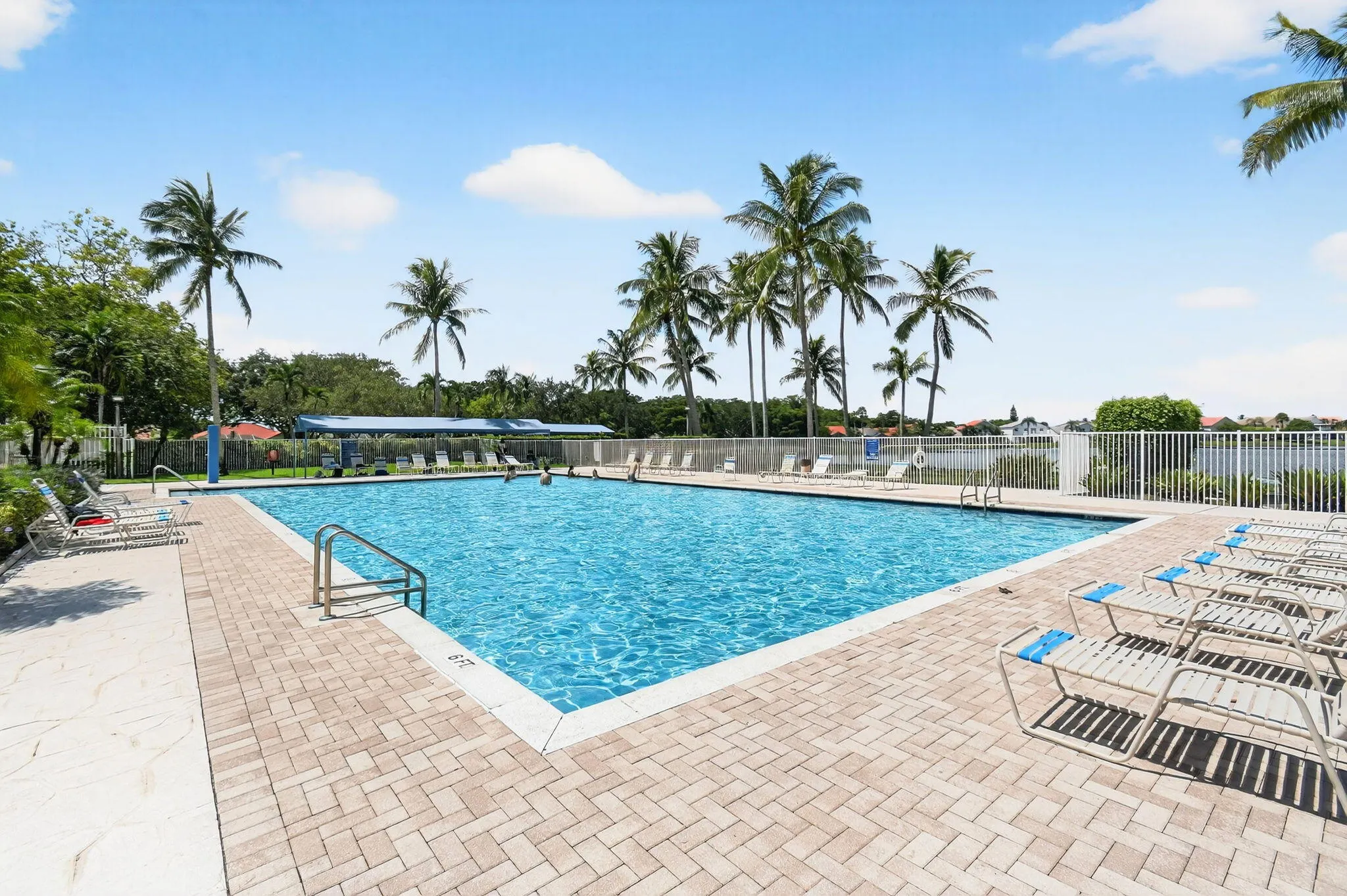 7823 SPRINGFIELD LAKE Drive