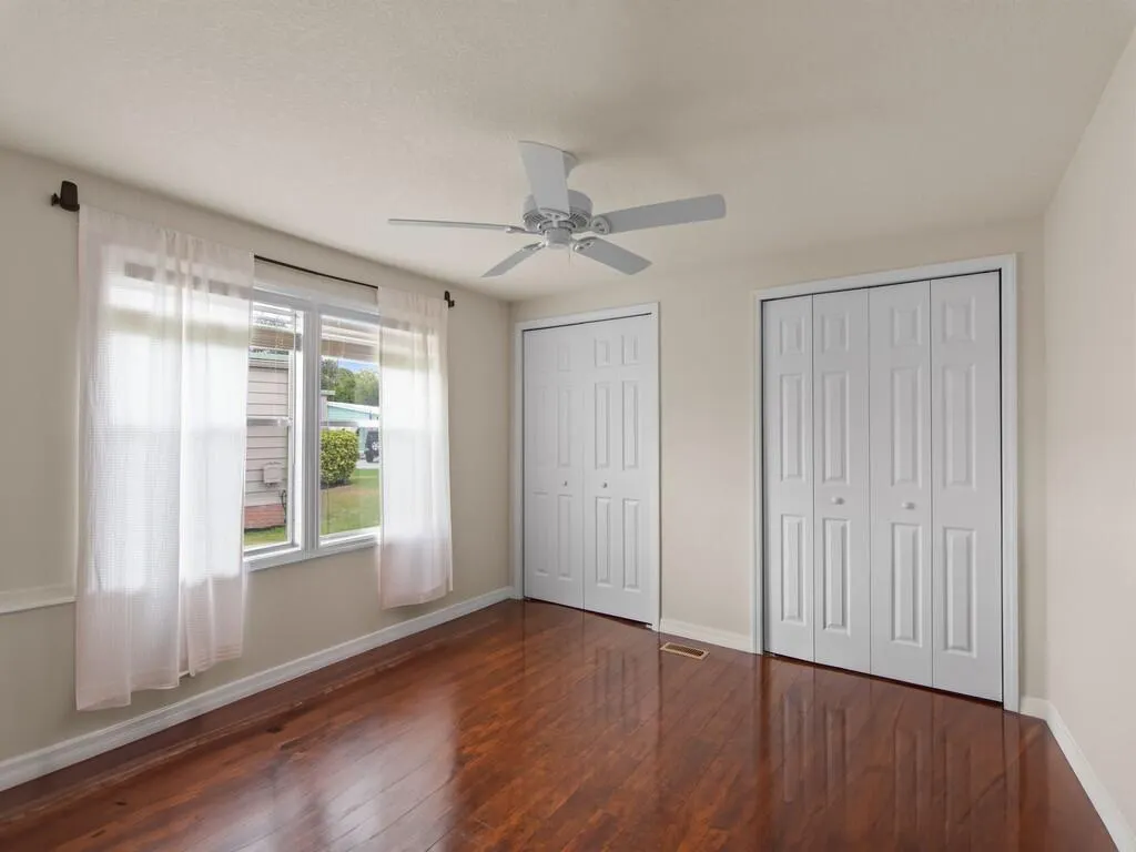 395 NE Jade Circle