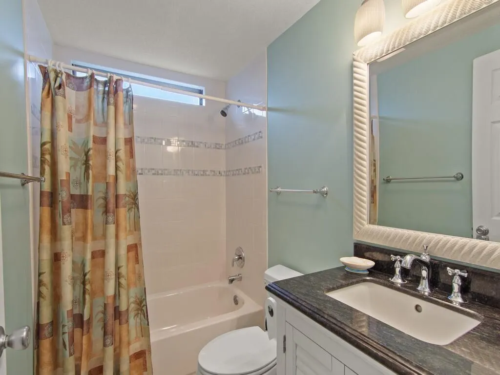 395 NE Jade Circle