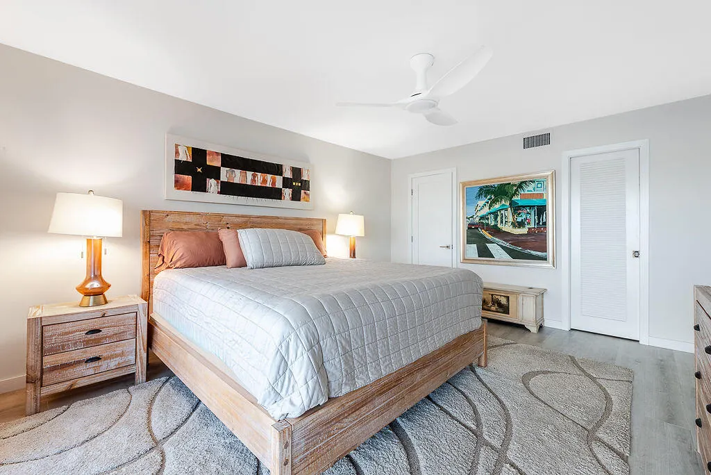 985 SE 19th Avenue #203