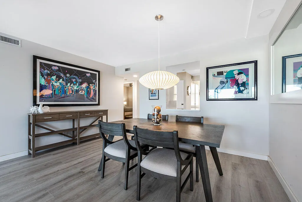 985 SE 19th Avenue #203