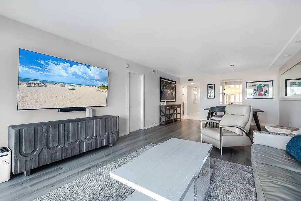 985 SE 19th Avenue #203