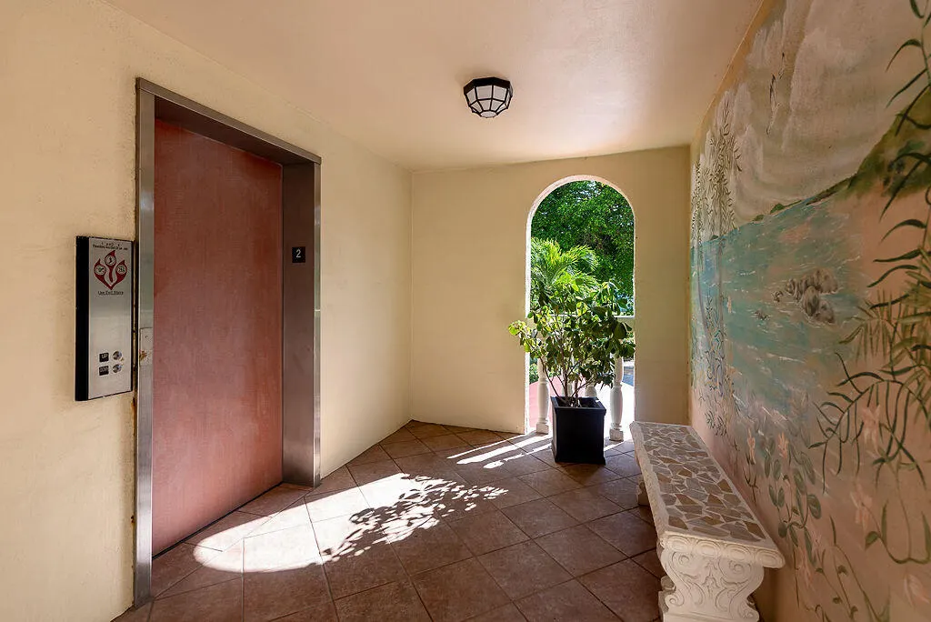 985 SE 19th Avenue #203
