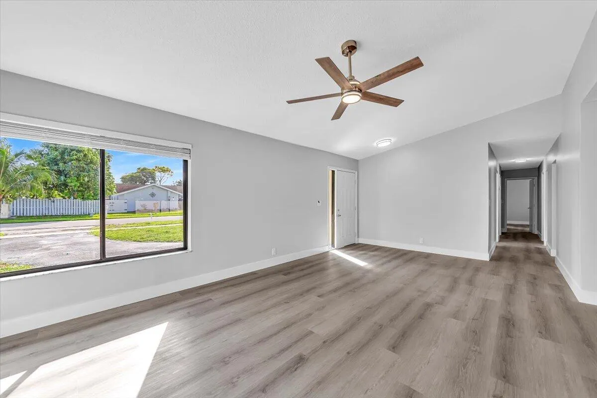 837 SW 56TH Avenue