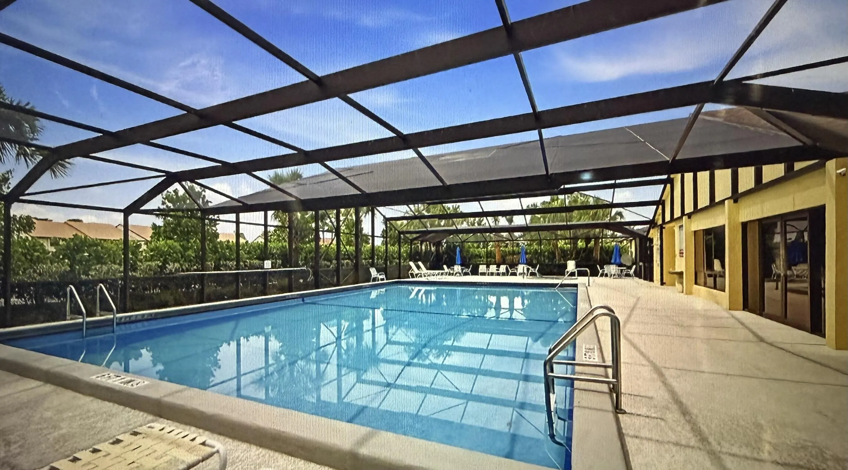4699 LUCERNE LAKES Boulevard E #203