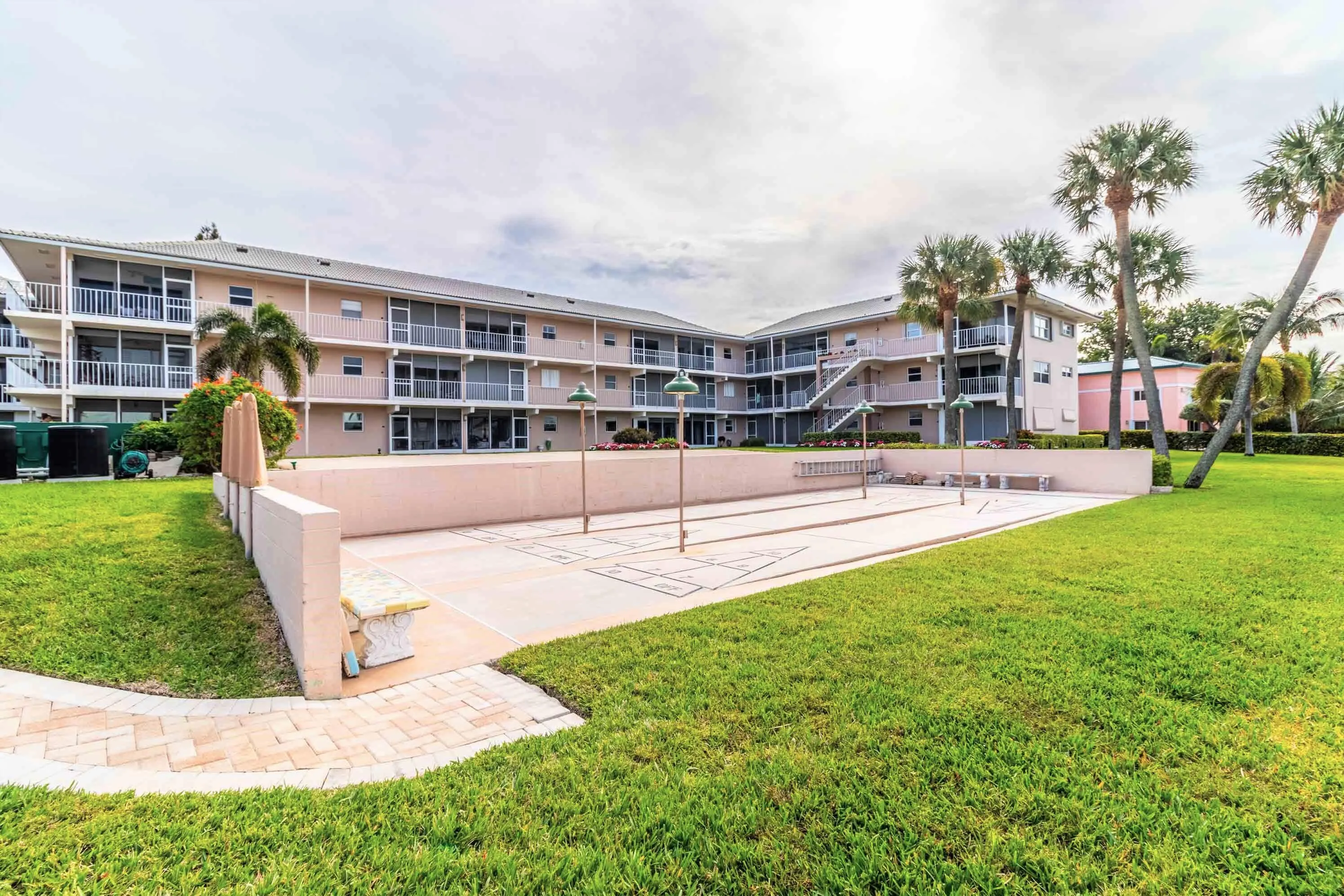 745 SE 19TH Avenue #124
