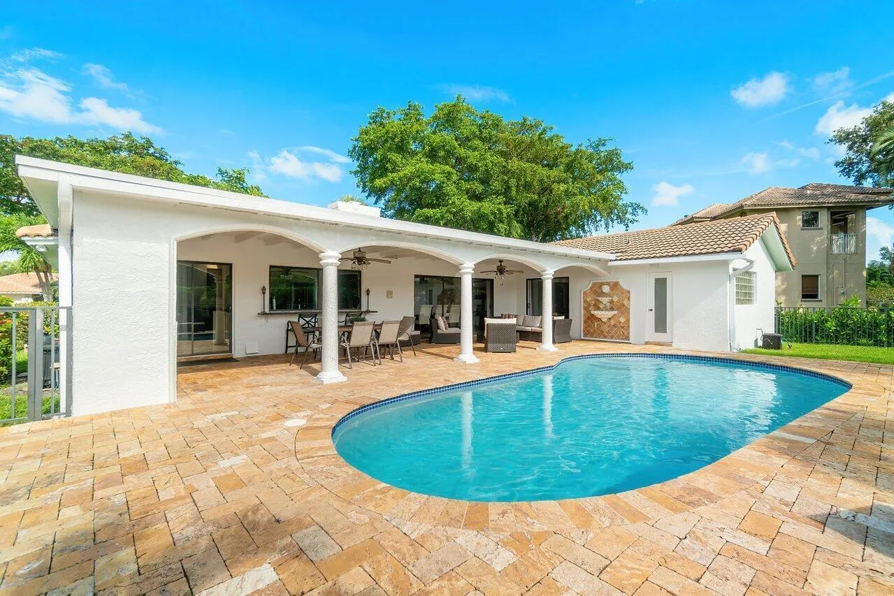 2276 NW 36th Street