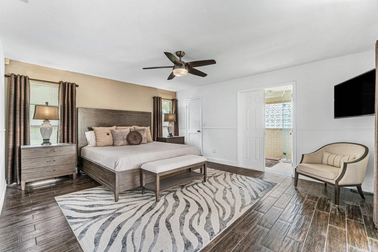2276 NW 36th Street