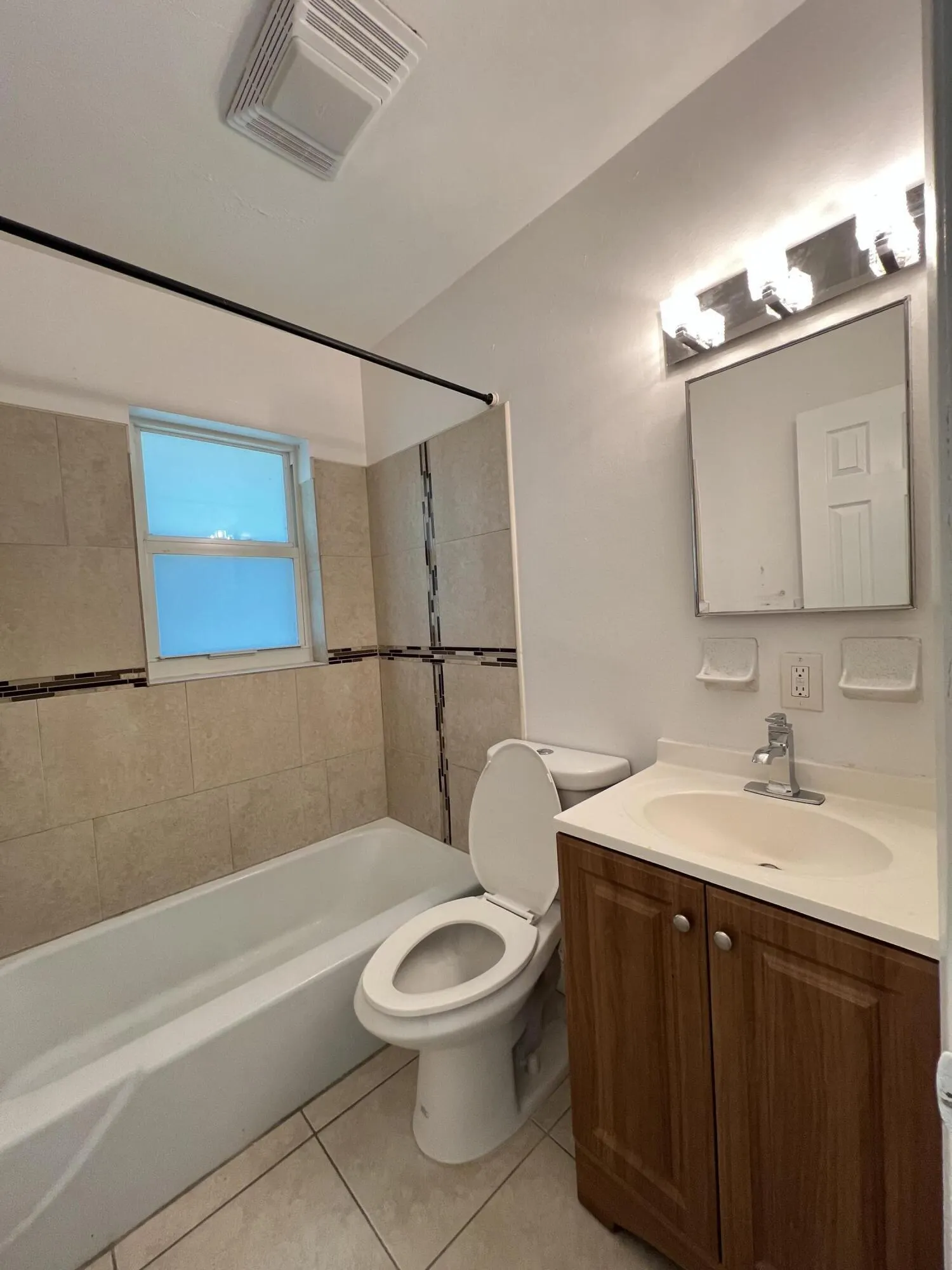 1775 Highland Avenue #4