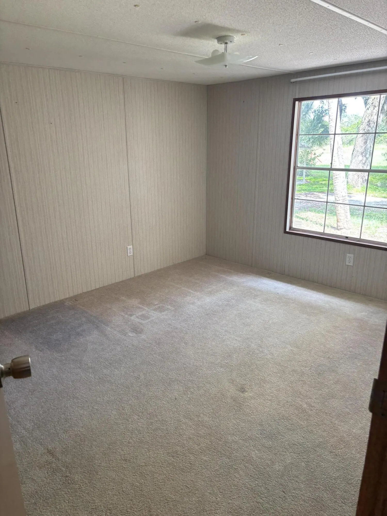 1415 Forest Lane