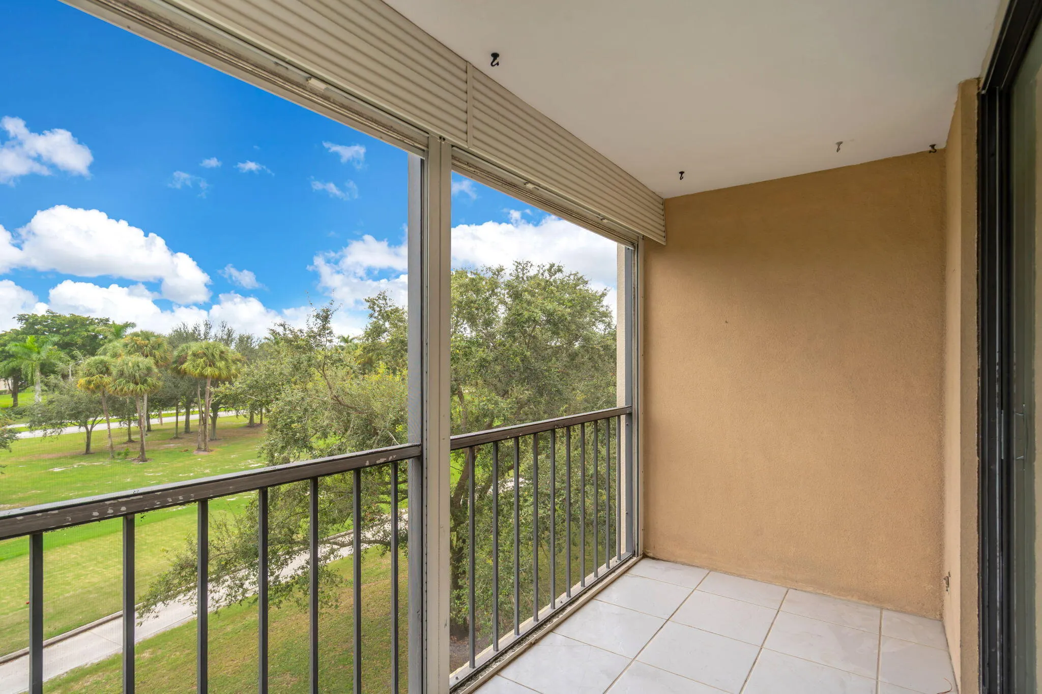 2440 DEER CREEK COUNTRY CLUB Boulevard #405-C
