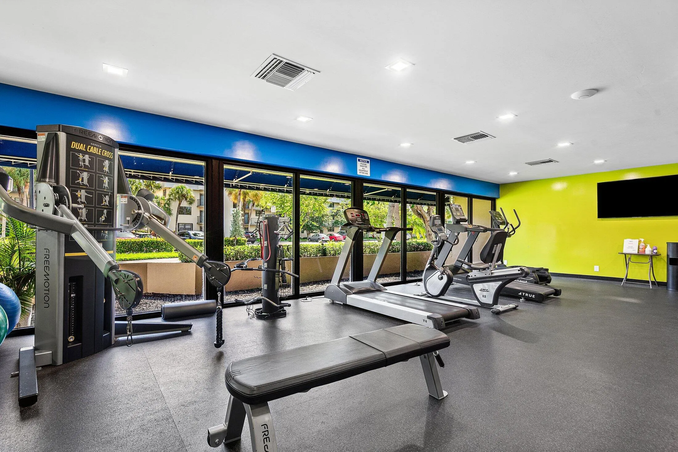 2440 DEER CREEK COUNTRY CLUB Boulevard #405-C