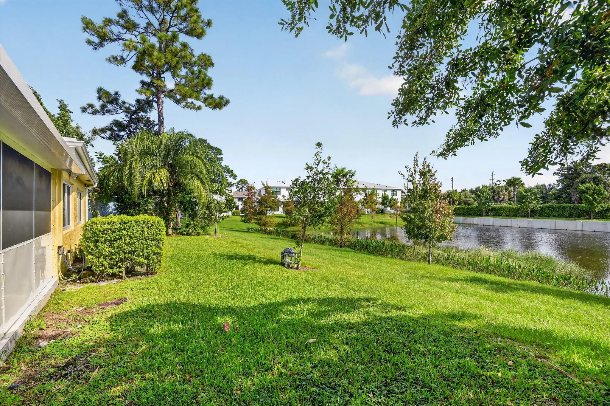 7099 PINE MANOR Drive