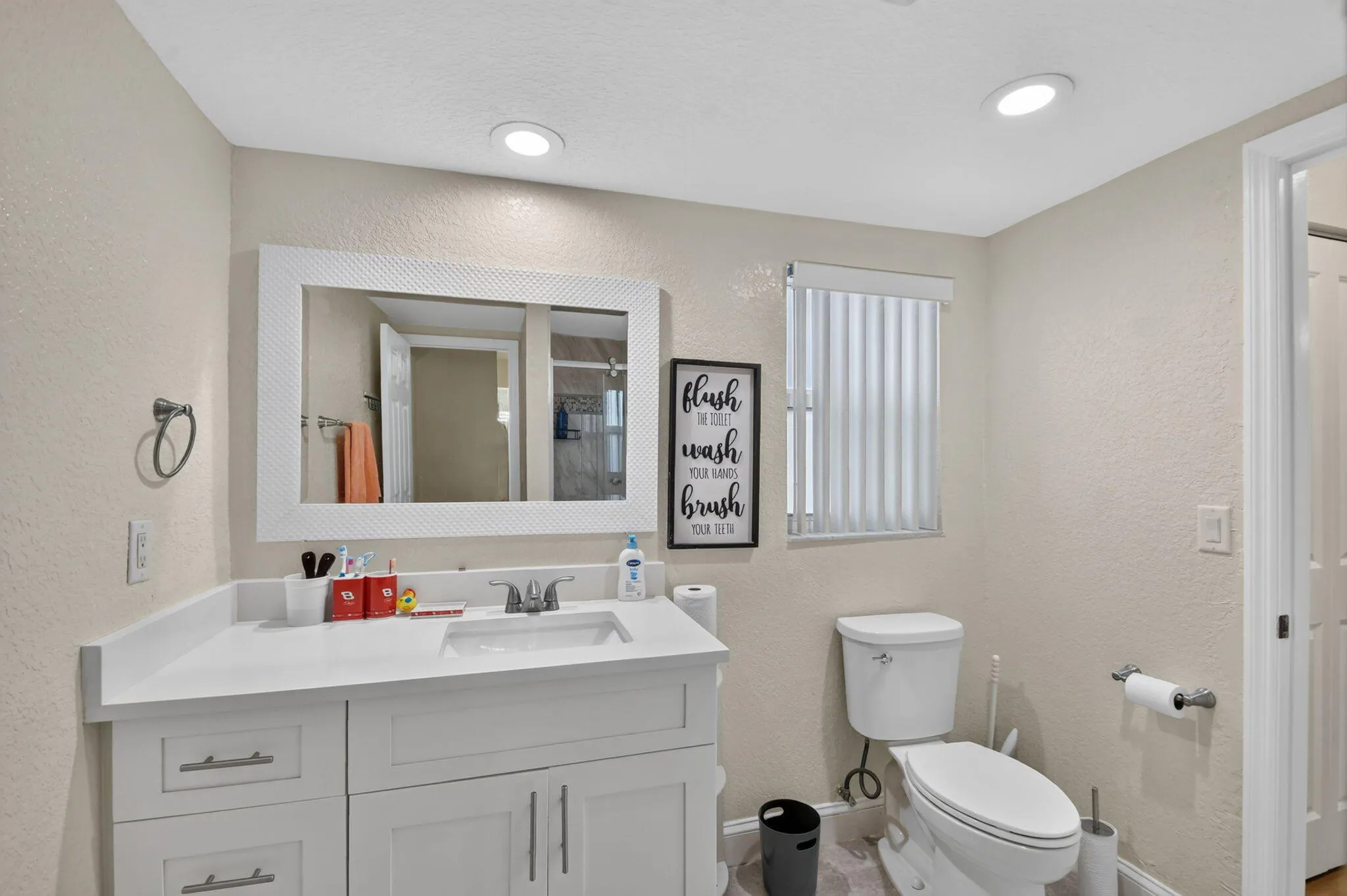 7099 PINE MANOR Drive