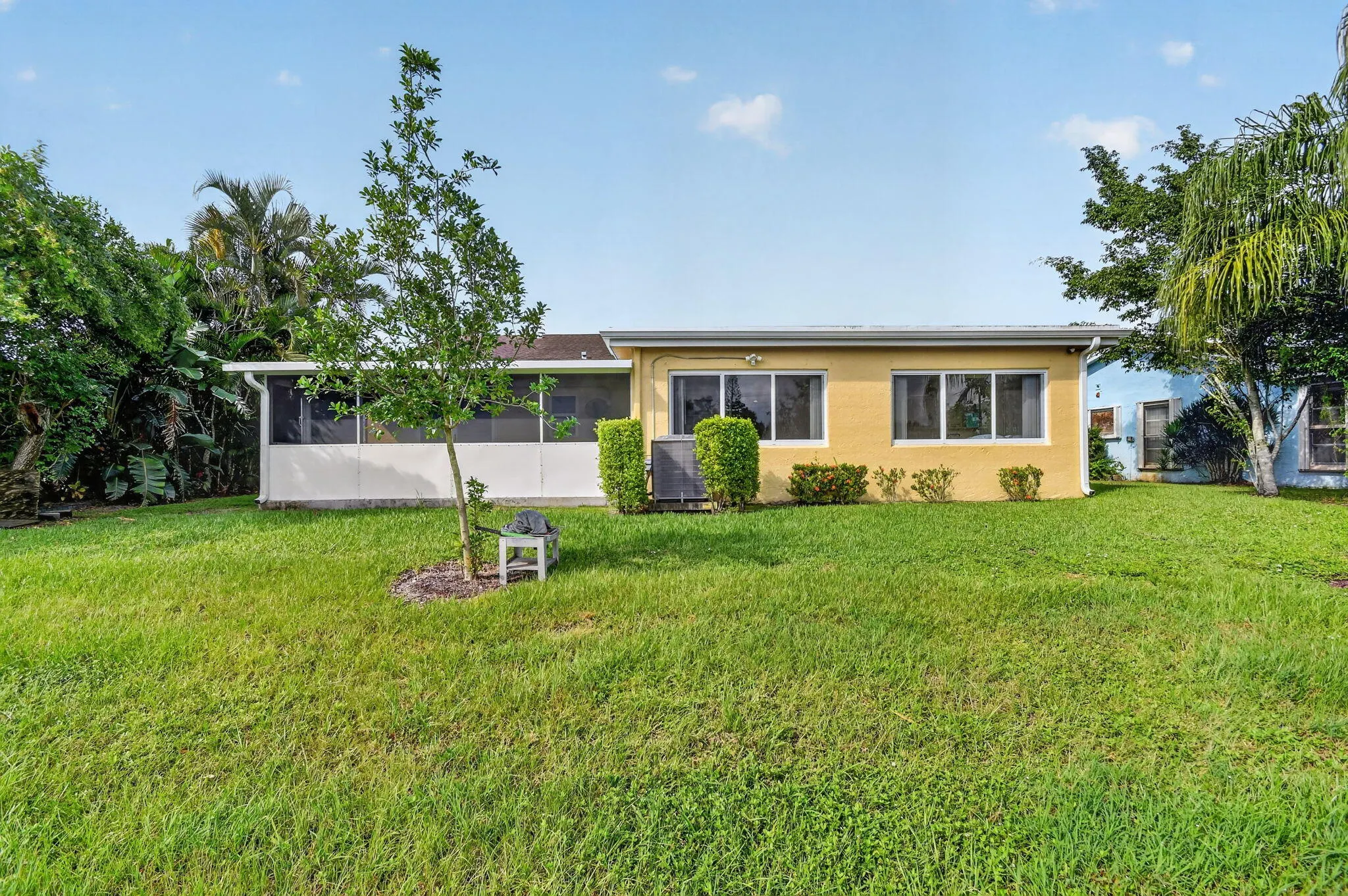 7099 PINE MANOR Drive