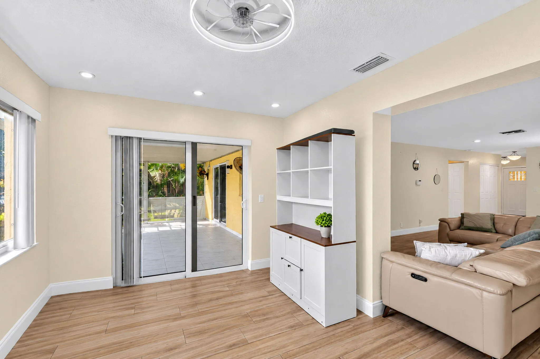 7099 PINE MANOR Drive