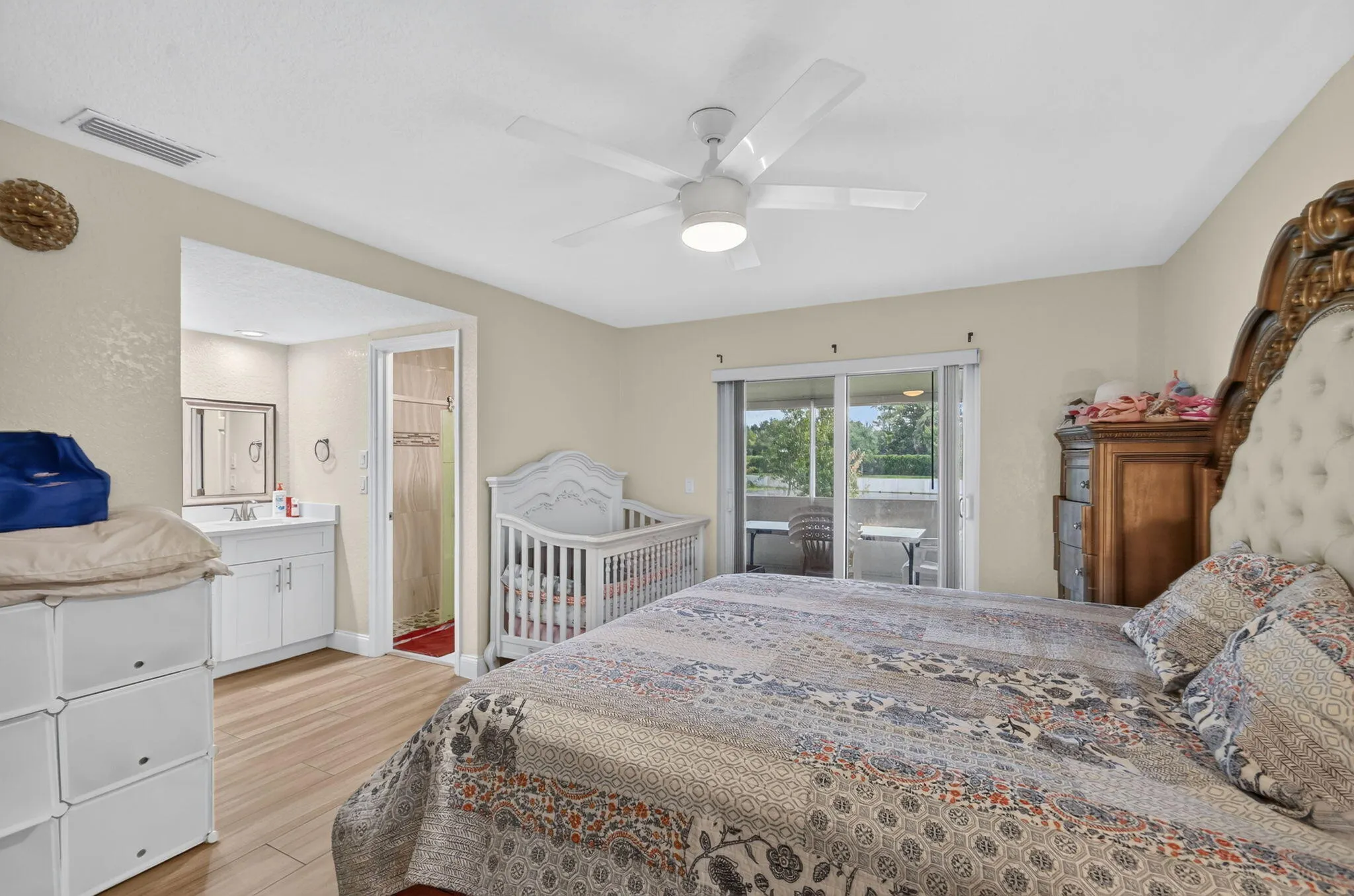 7099 PINE MANOR Drive