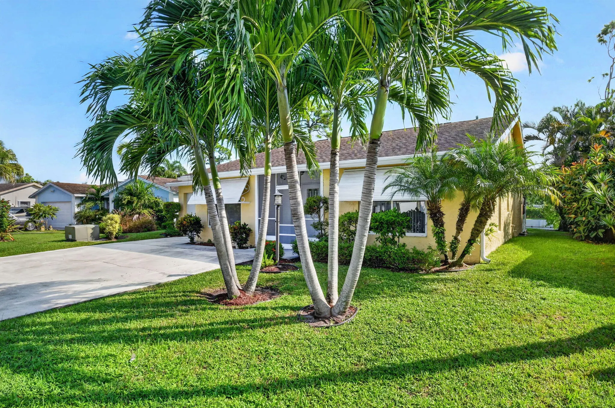 7099 PINE MANOR Drive