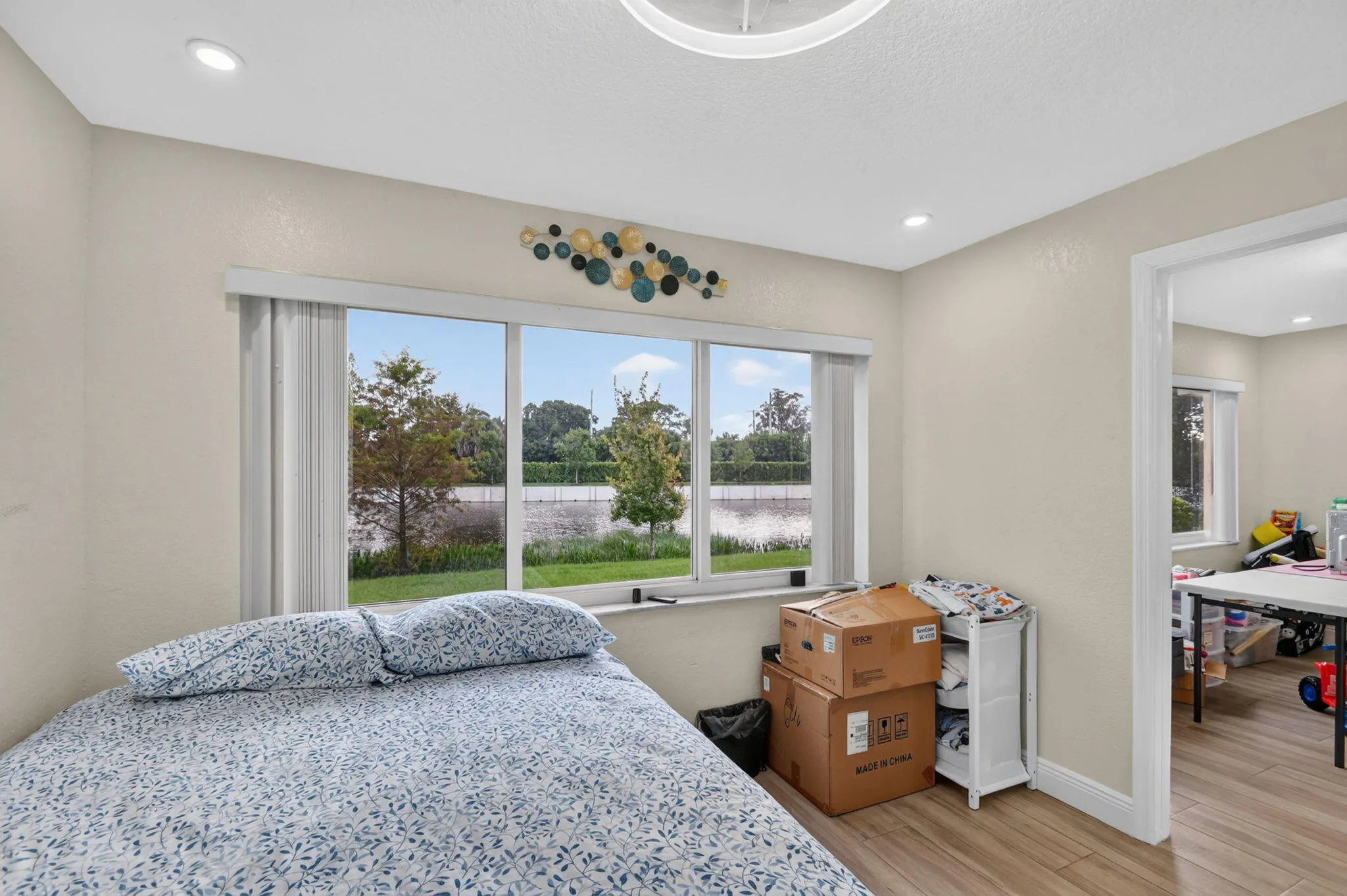 7099 PINE MANOR Drive