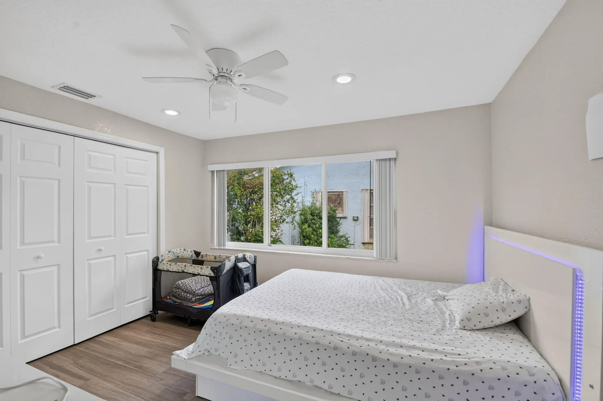 7099 PINE MANOR Drive
