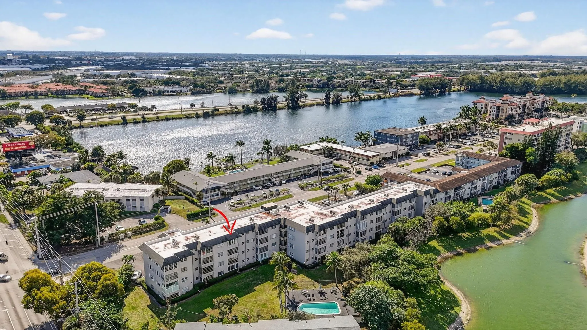 941 CRYSTAL LAKE Drive #311