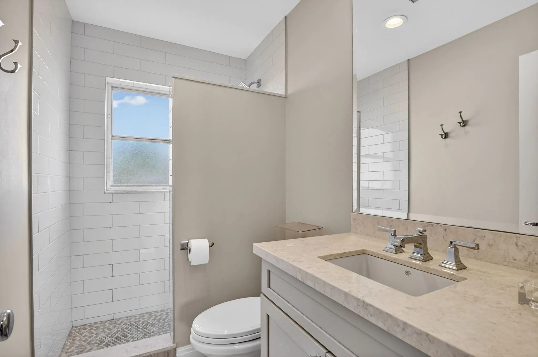 941 CRYSTAL LAKE Drive #311