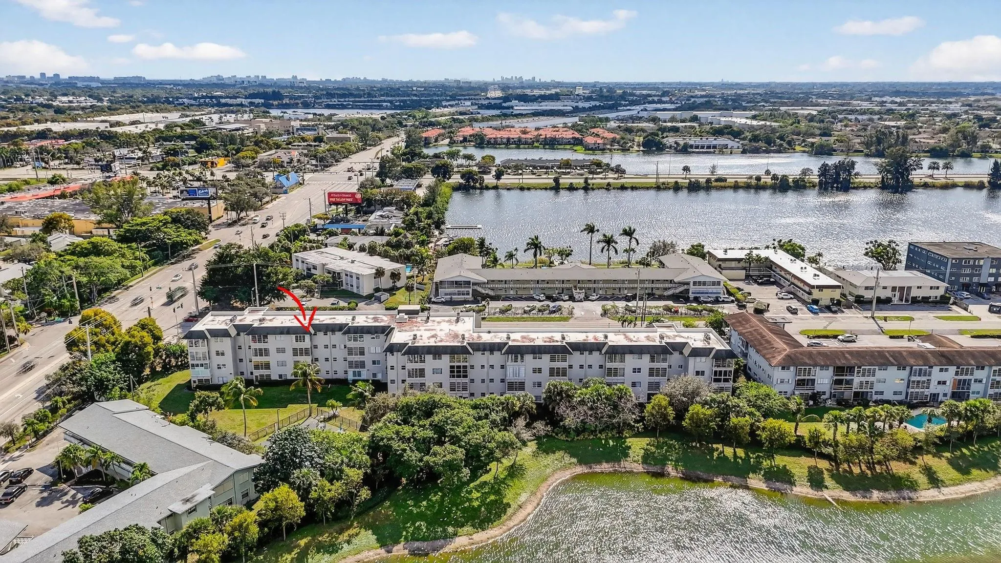 941 CRYSTAL LAKE Drive #311