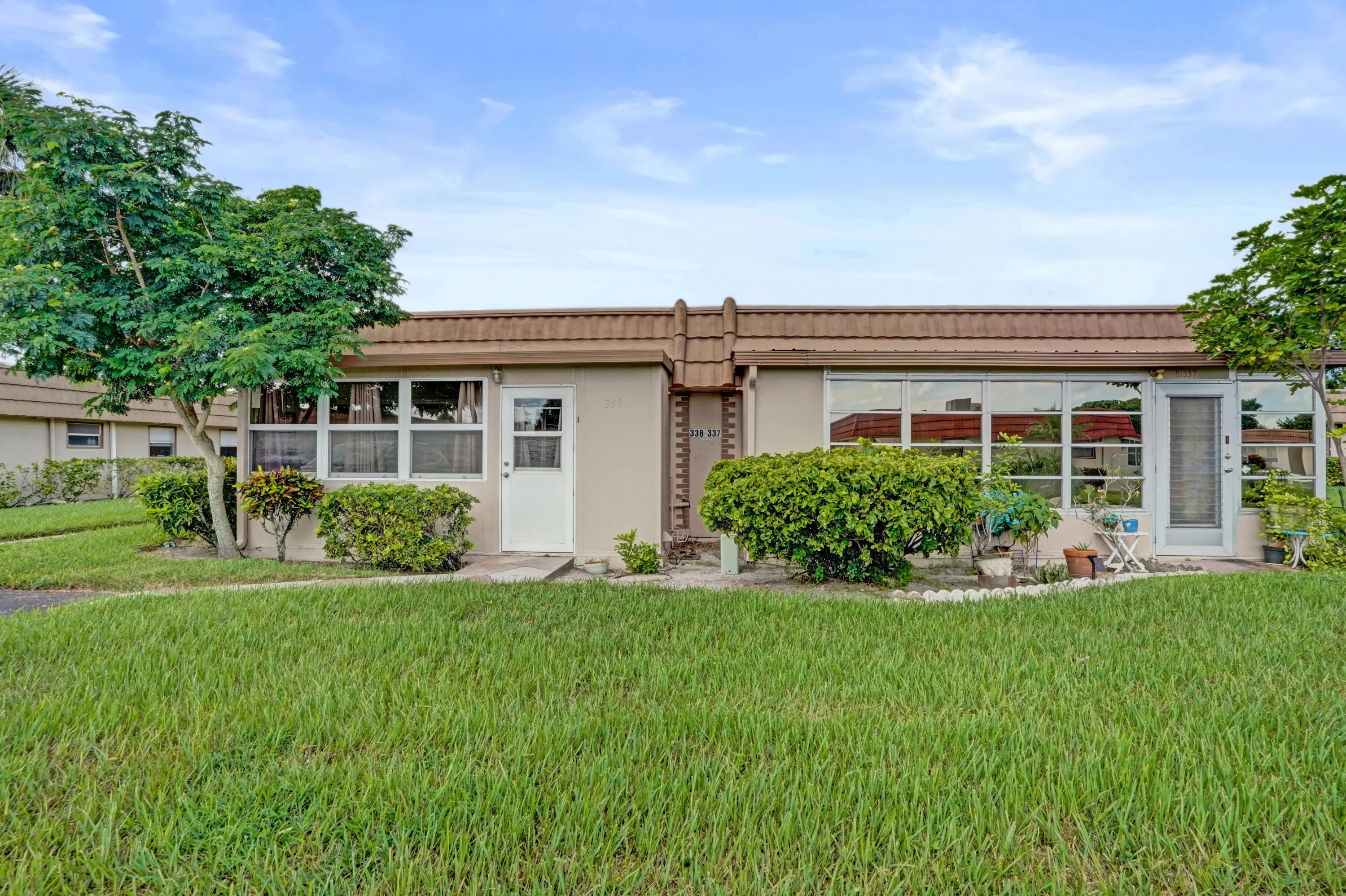 338 SEVILLE O