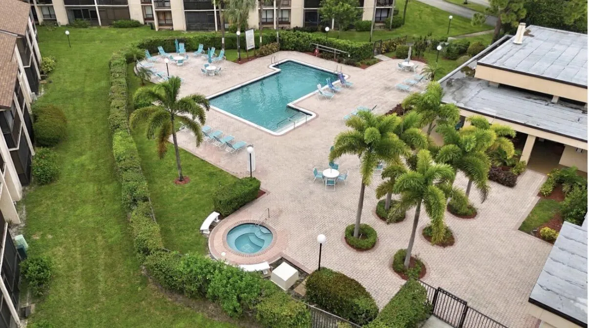 2363 SW 15TH Street #83