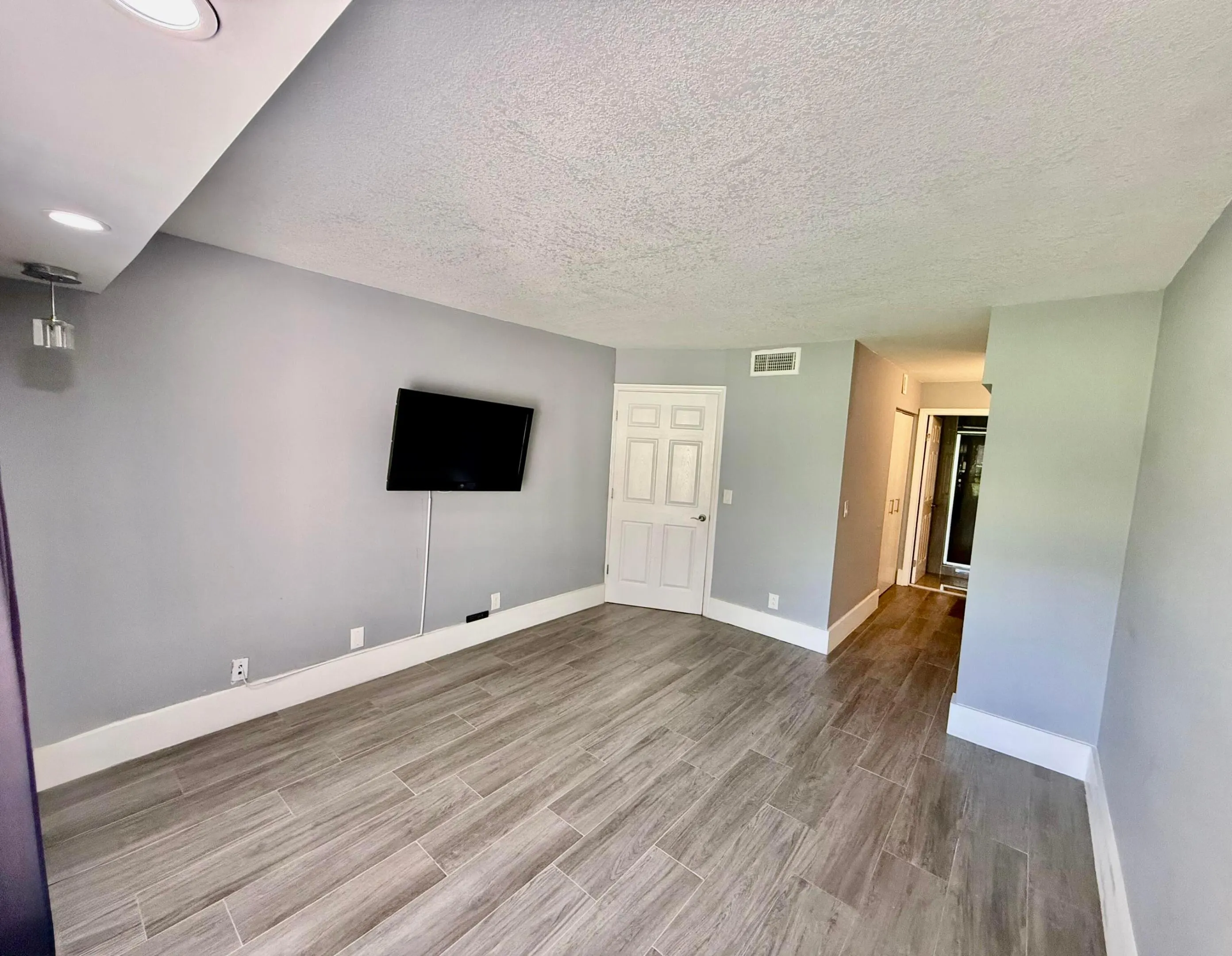 2363 SW 15TH Street #83