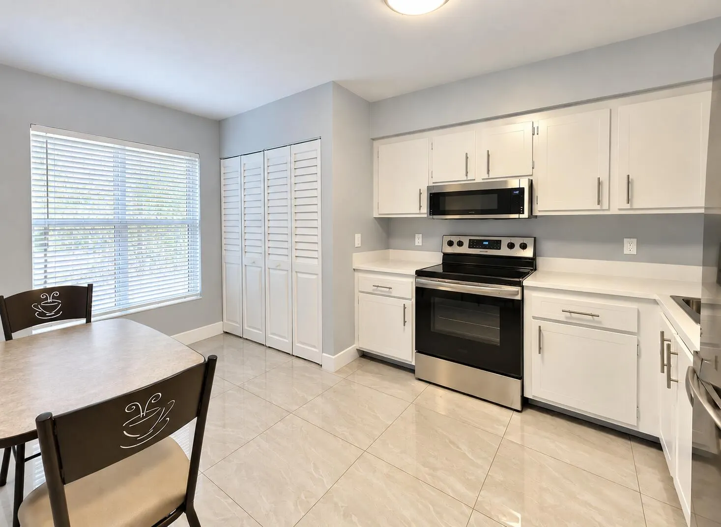 4570 NW 18TH Avenue #404