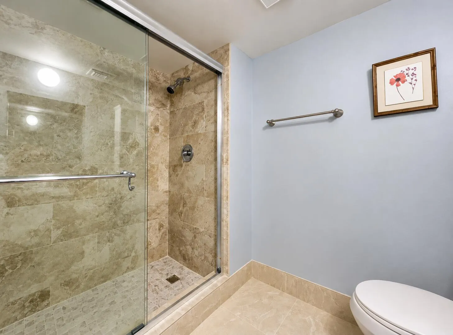 4570 NW 18TH Avenue #404