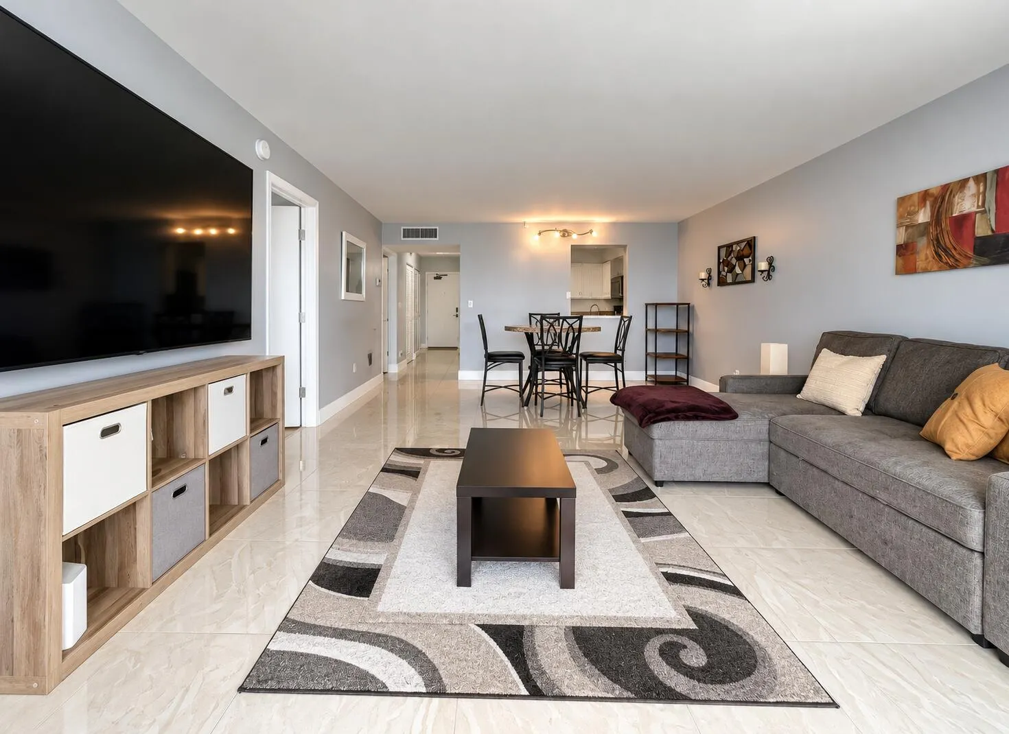 4570 NW 18TH Avenue #404