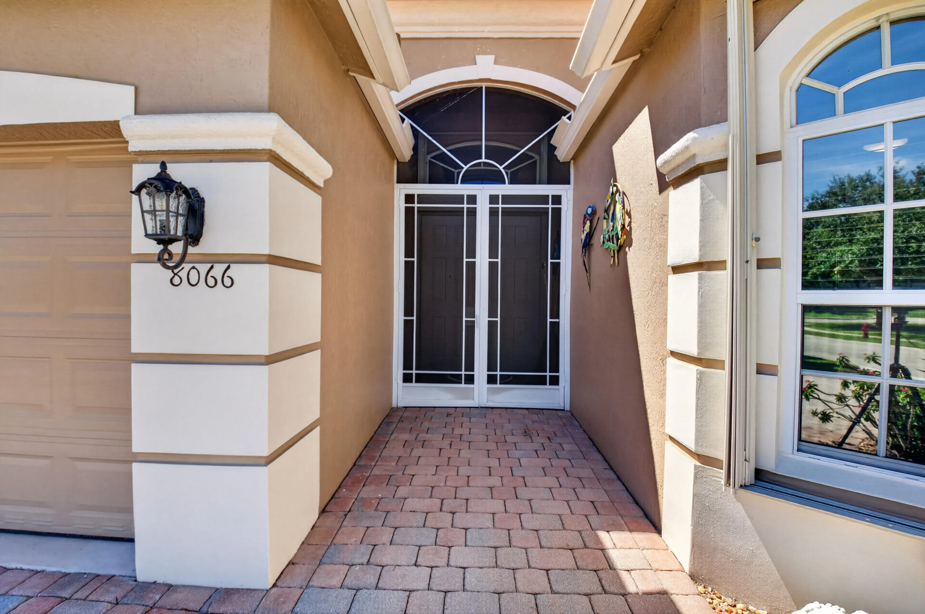 8066 Rossini Way