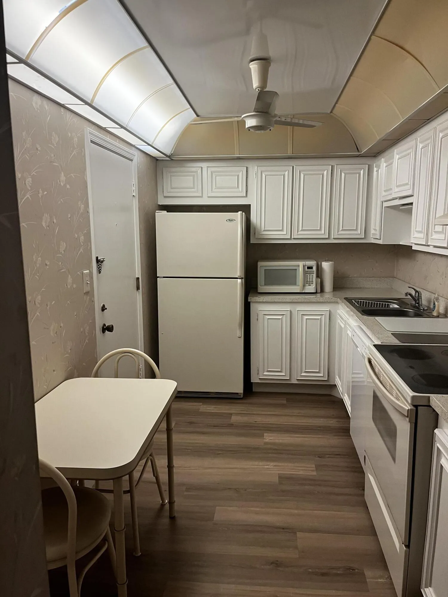 1428 SE 4TH Avenue #107