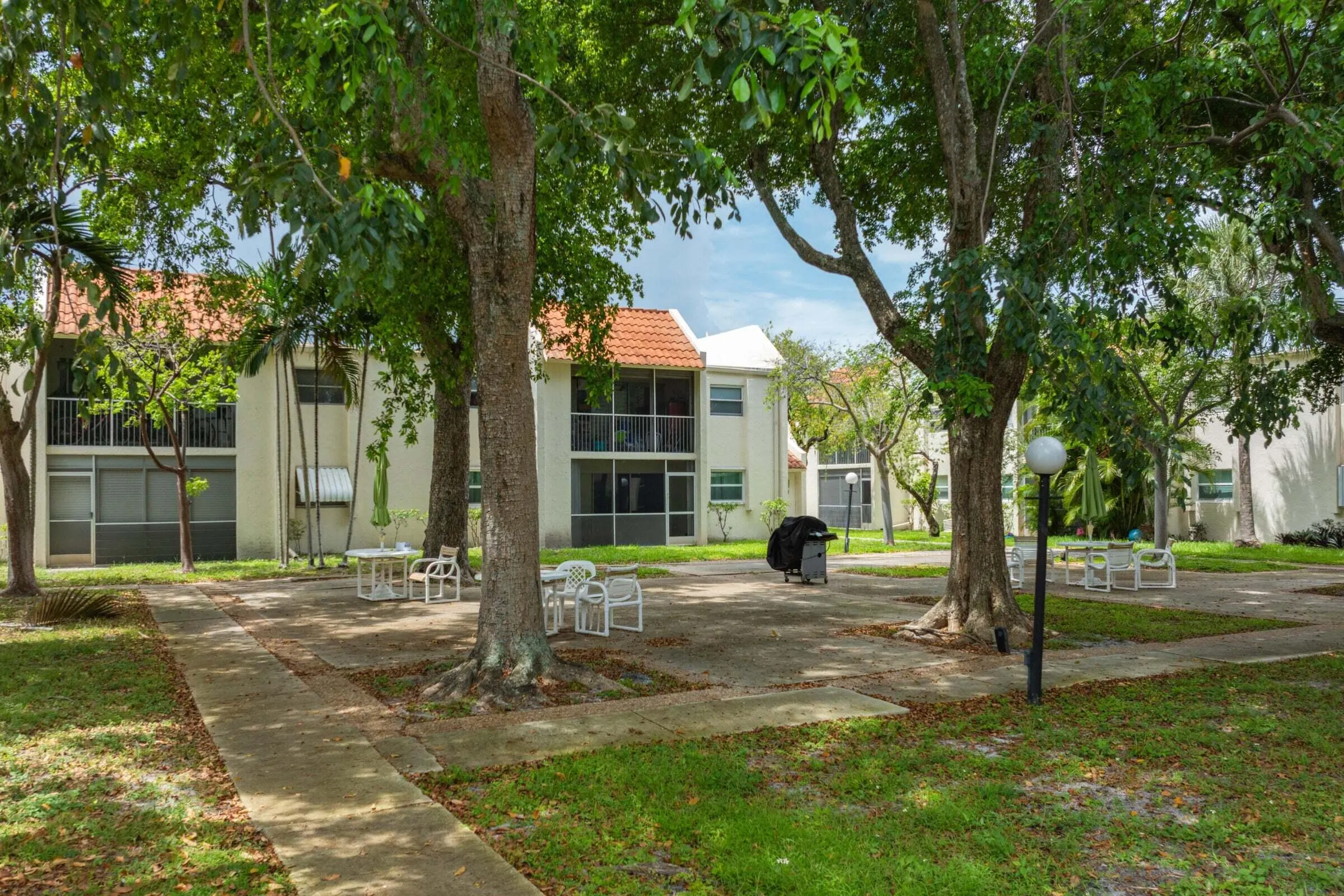 1428 SE 4TH Avenue #107