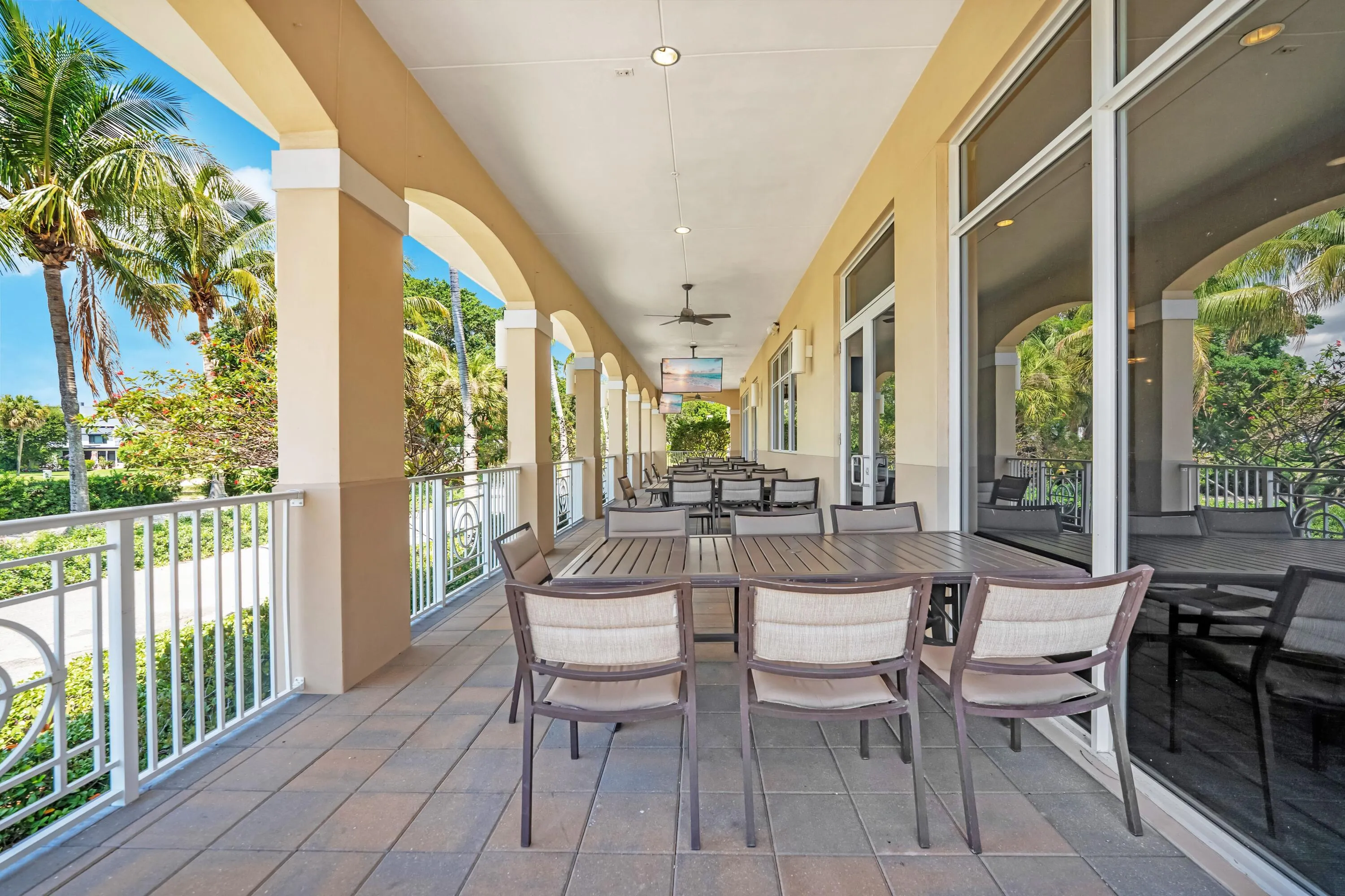 4178 LAGOON SHORE Drive